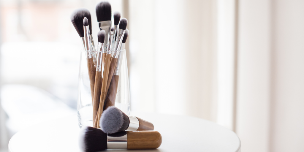 Dirty makeup brushes are a skin-sabotaging habit! Wash your makeup brushes for healthier skin